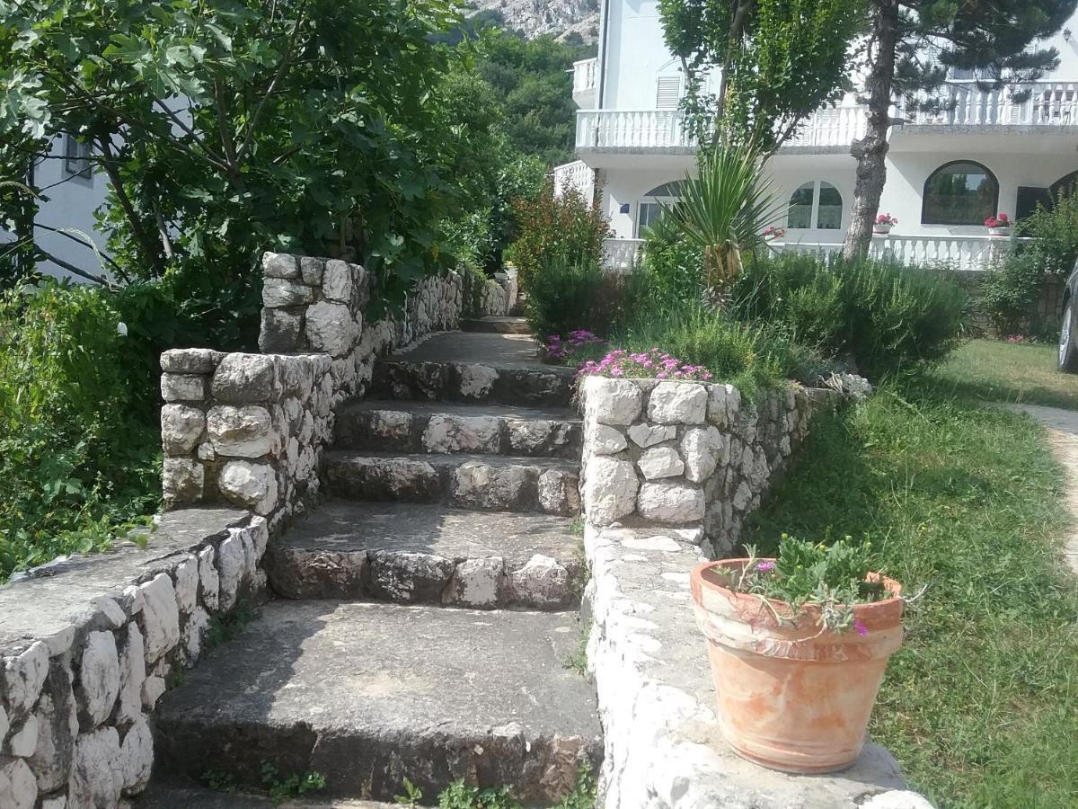 Put 2 Baška