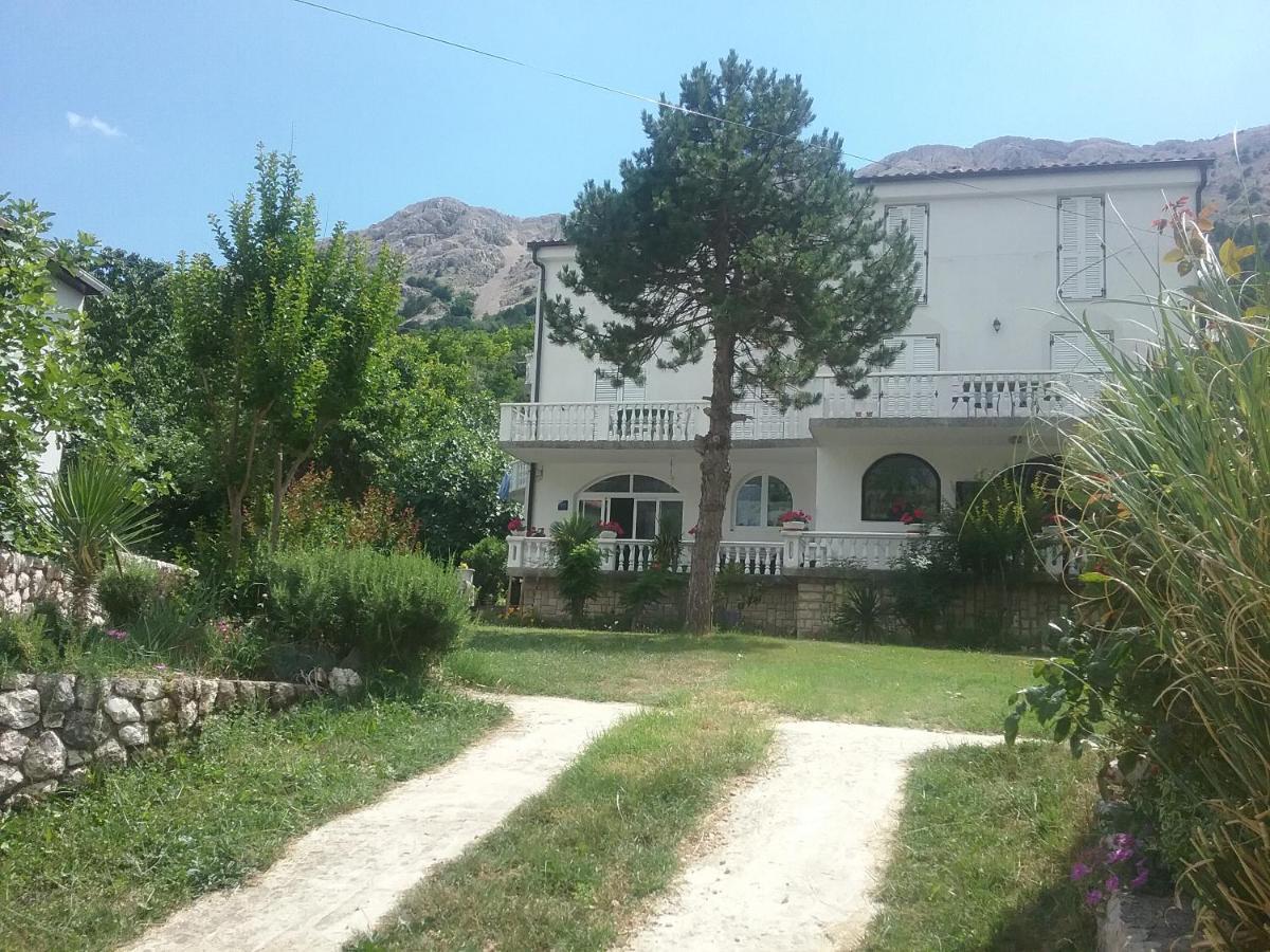 Put 2 Apartment