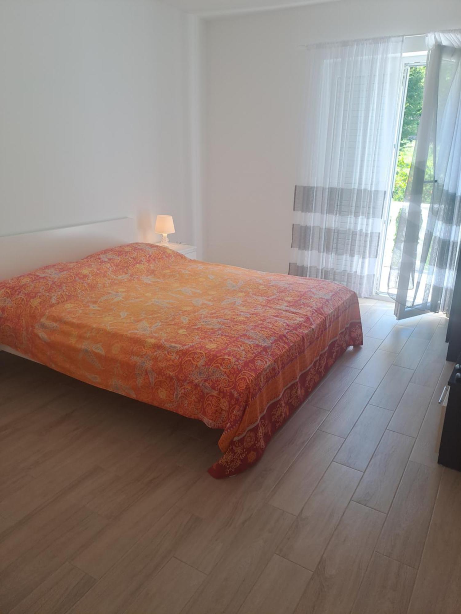 Put 2 Apartment