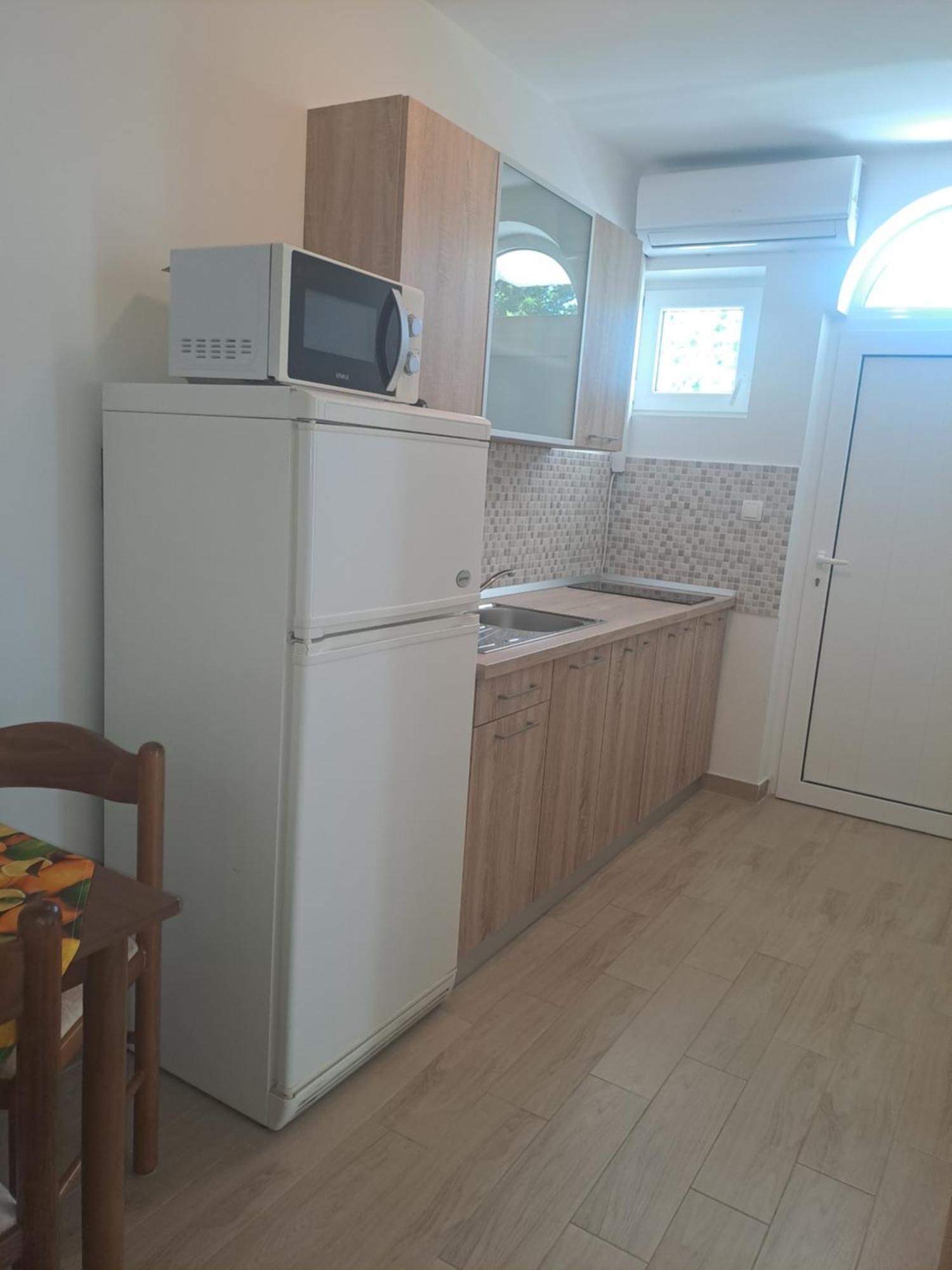 Put 2 Apartment Baska (Krk)