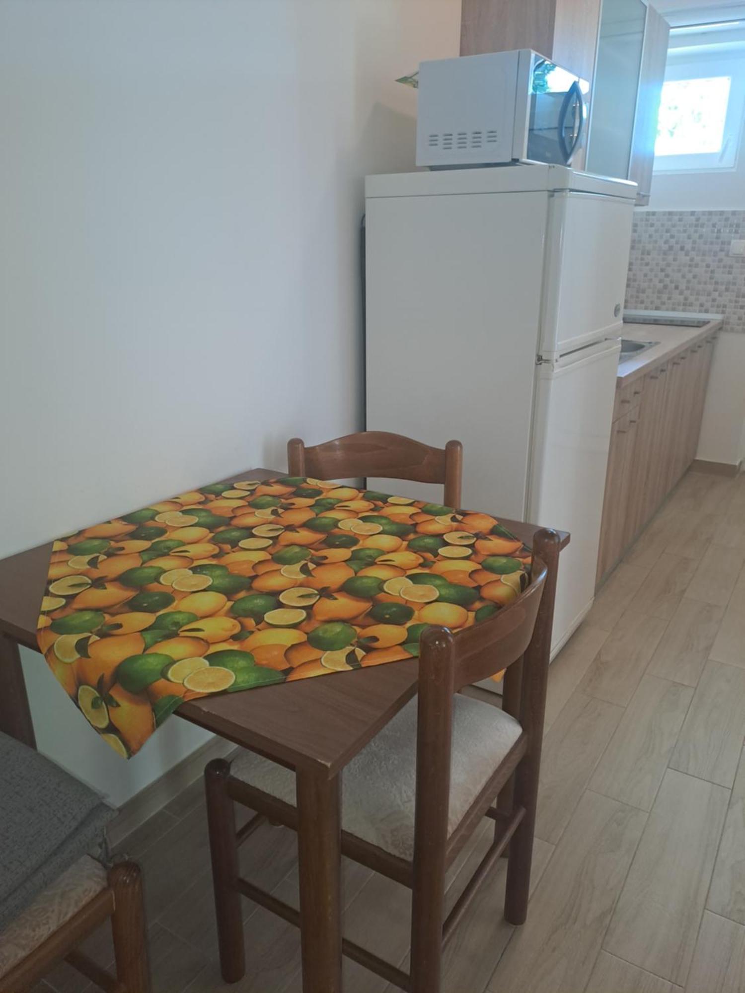 Put 2 Apartment