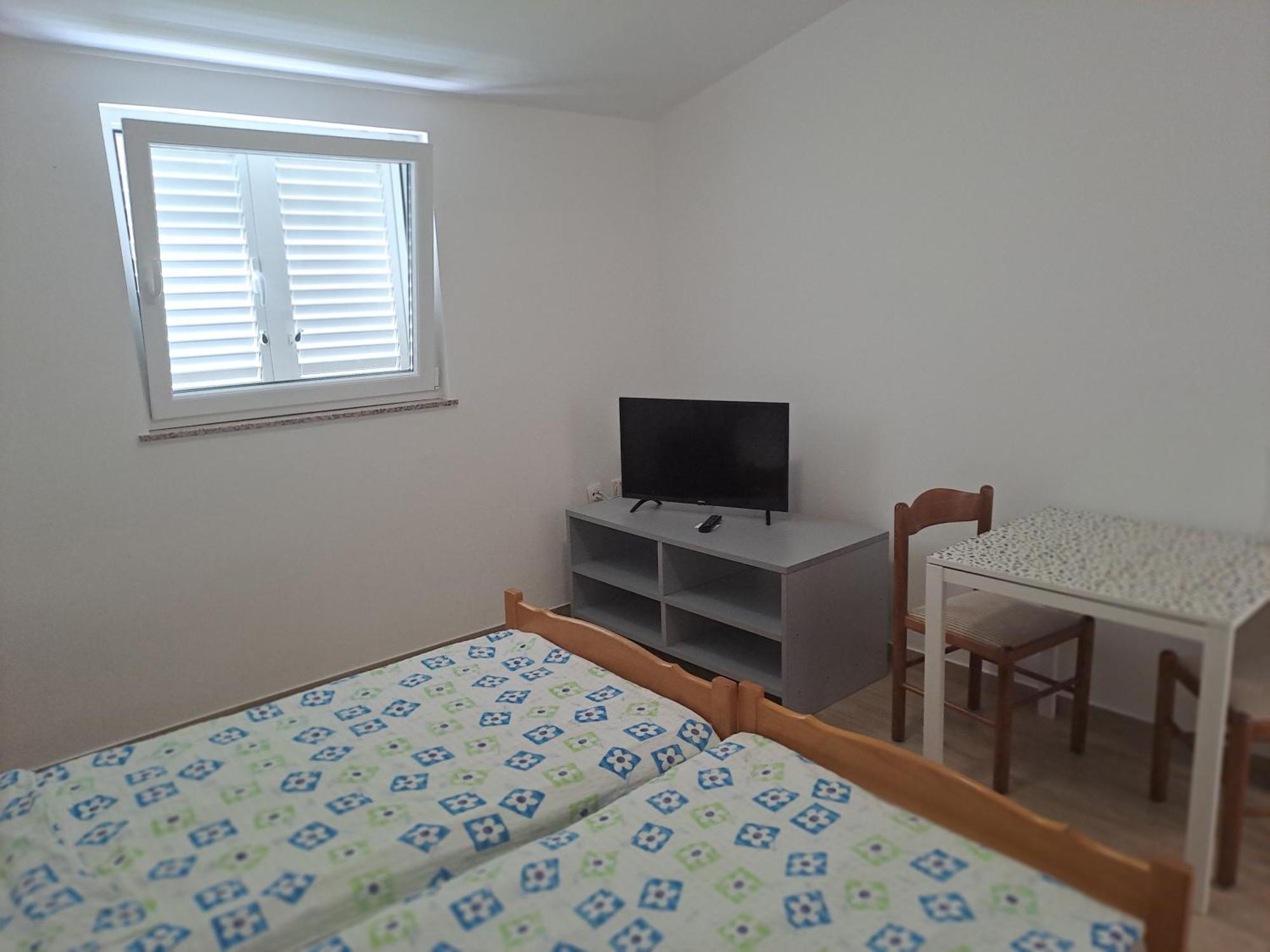 Put 2 Apartment