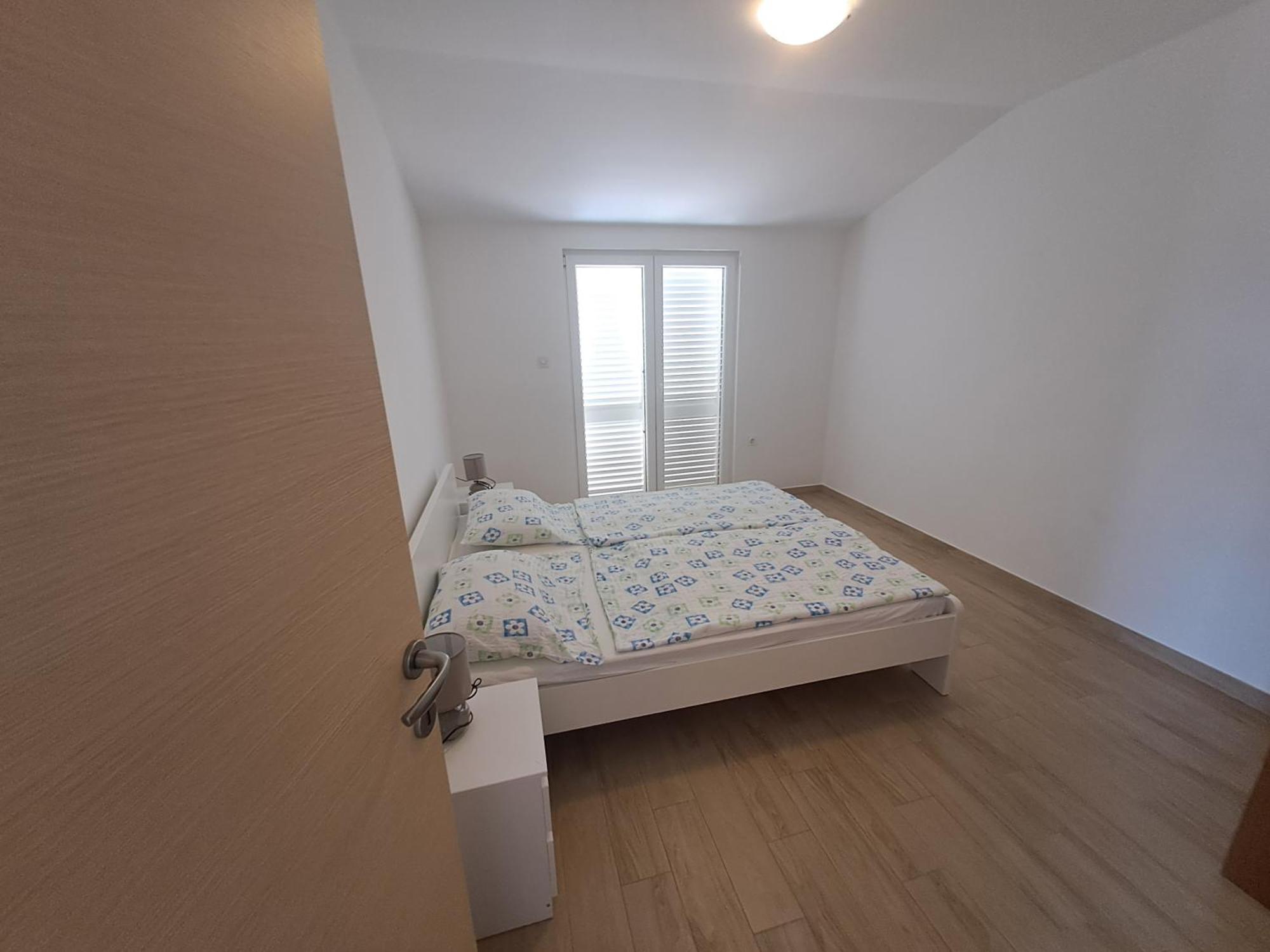 Put 2 Apartment *