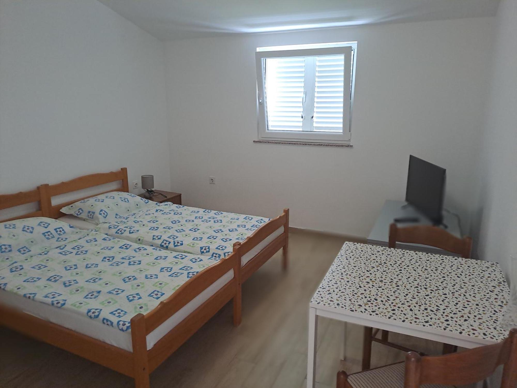 Put 2 Apartment *